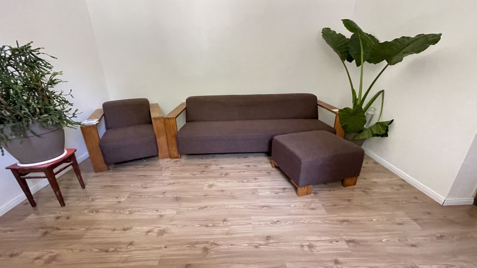 Casă la curte comuna în zona Balcescu - Poză 1