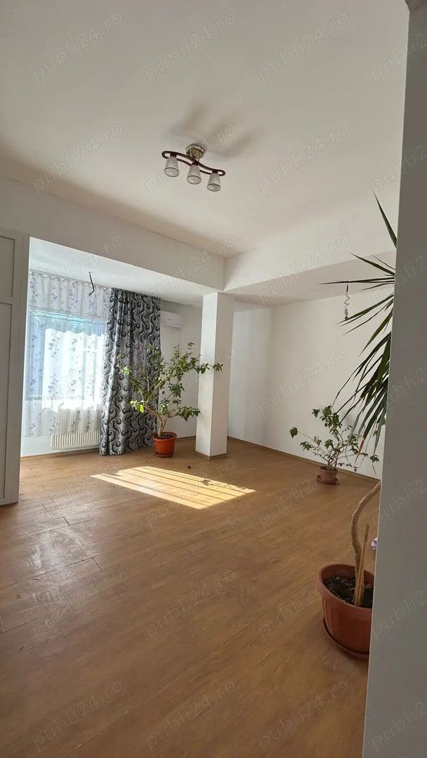 De vanzare garsoniera 39mp, zona Rahova - Poză 1