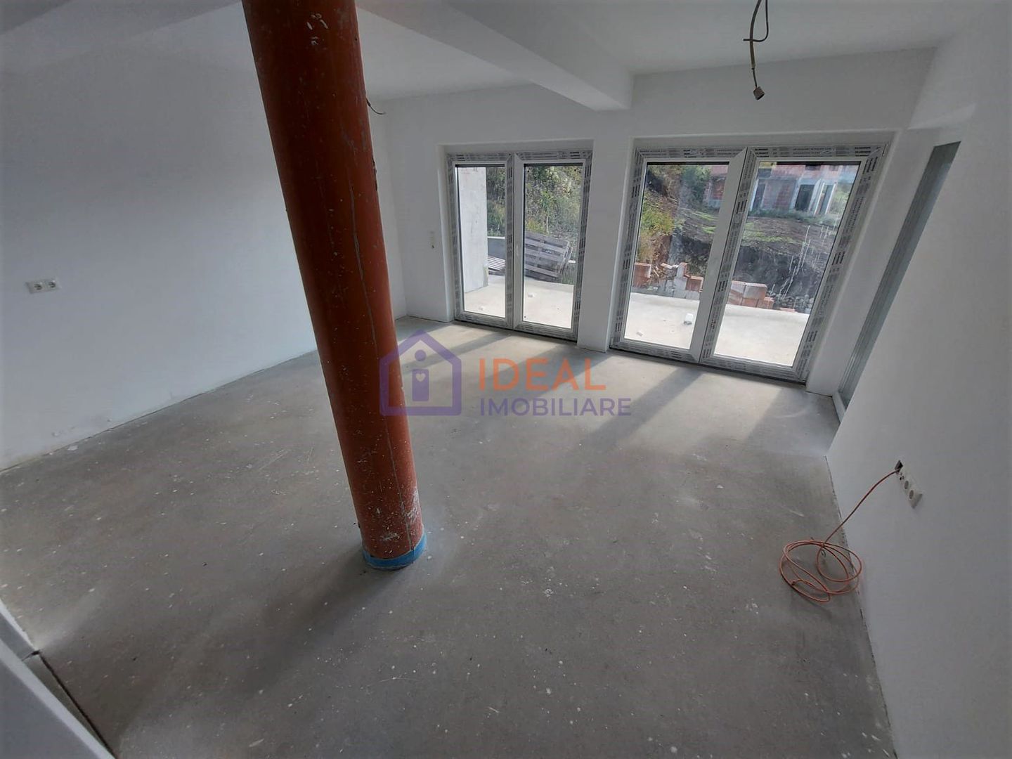 Casa Individuala Moderna cu 4 camere  si garaj, in Sura Mare - Poză 9