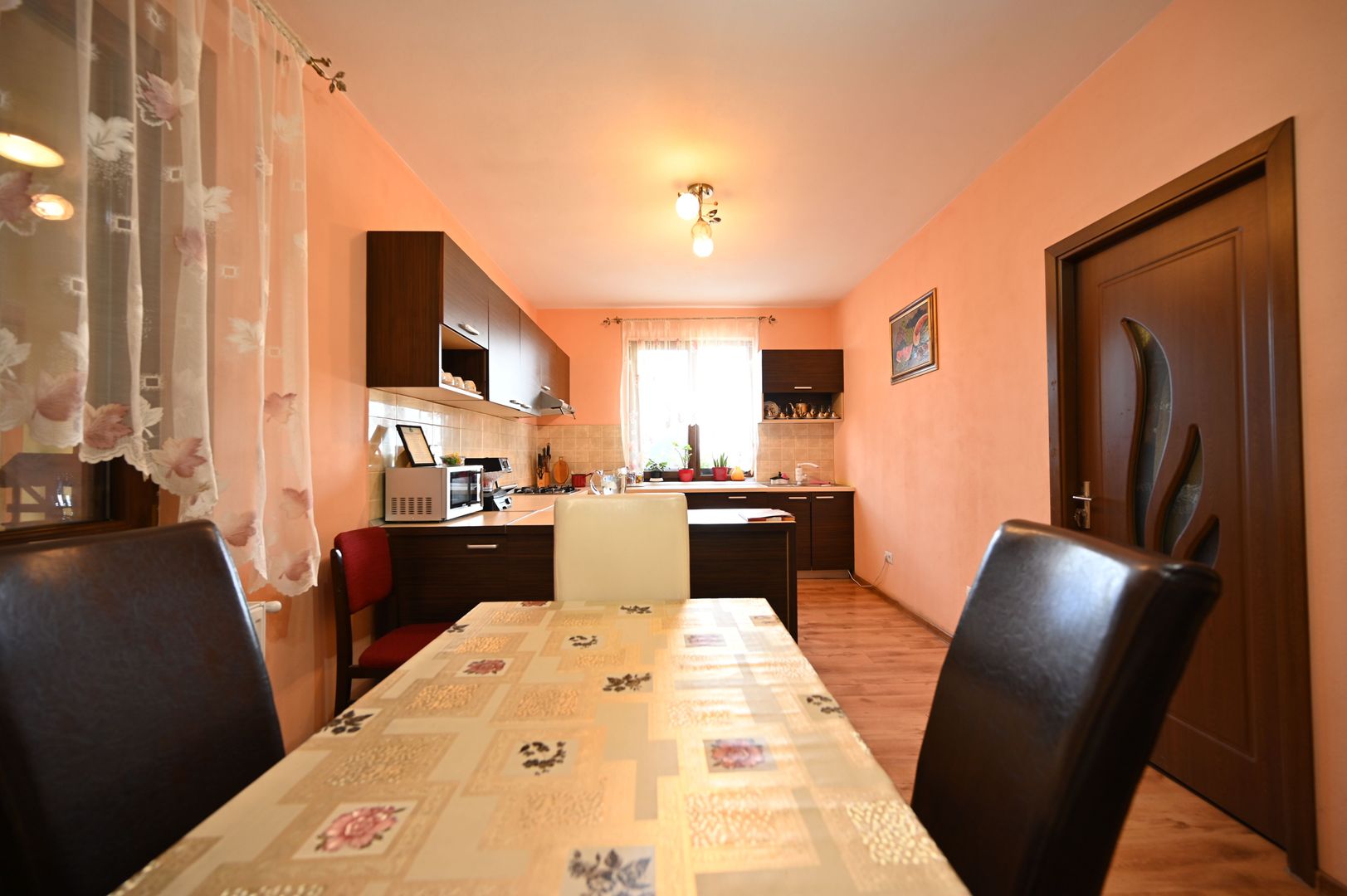 Casa P+1E, cu anexe si hala - Poză 6