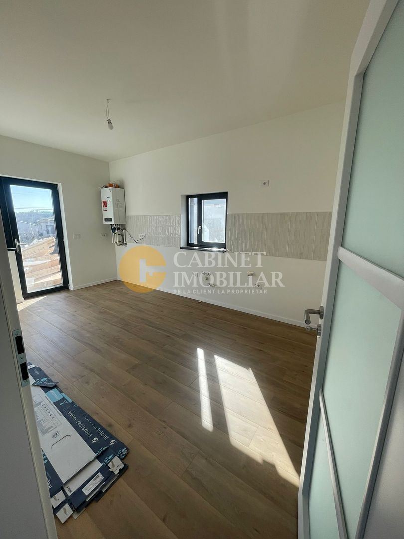 🏡 Vilă Tip Duplex modernă – Mutare imediată în Valea Adâncă - Zona 5 Drumuri - Poză 8