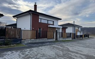 Casă PREMIUM pe un singur nivel în Șelimbăr, Sibiu - Poză 3