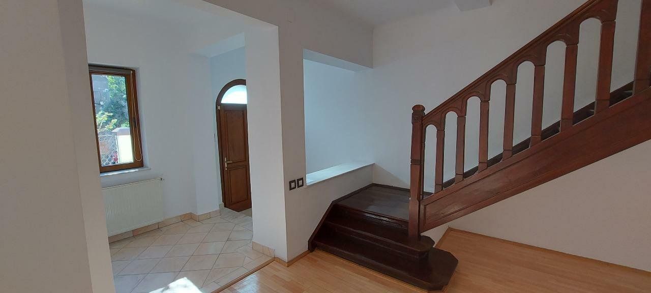 Vila de vanzare direct de la proprietar. - Poză 4