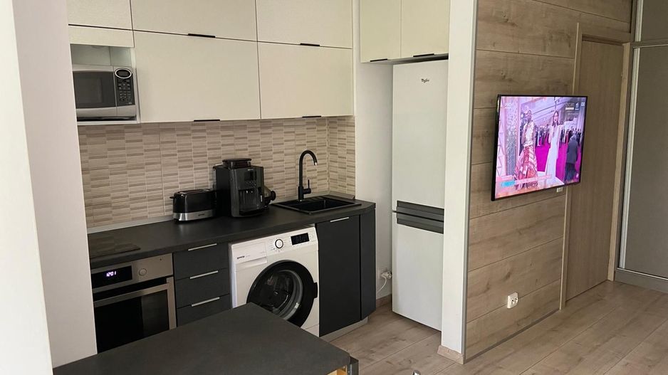 APARTAMENT RENOVAT | FLOREASCA COMPOZITORI - Poză 3