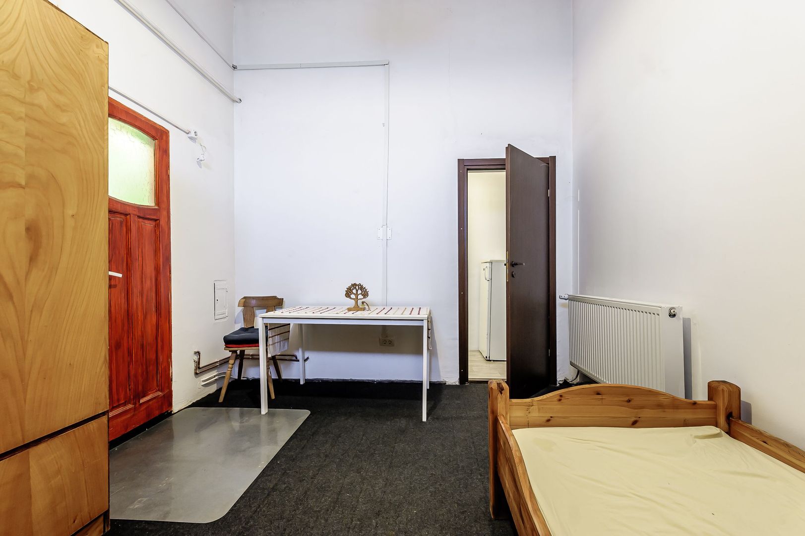 VANDUT! Garsoniera Ultracentrala - str. Episcopiei - COMISION 0% - Poză 3