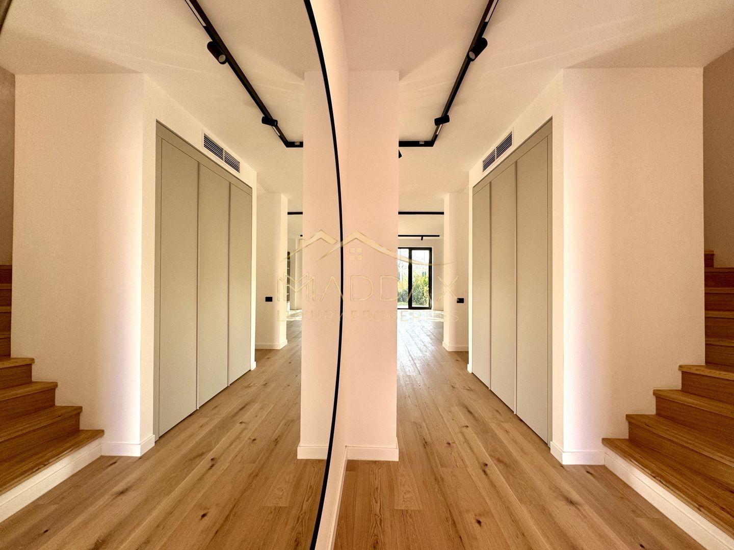 Vila cu 5 camere  *366mp* / Curte privată + piscina*315mp*/ Pipera - Lake View - Poză 14