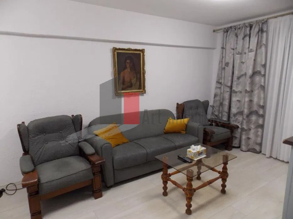 Inchiriere 3 Camere Decebal - Poză 2