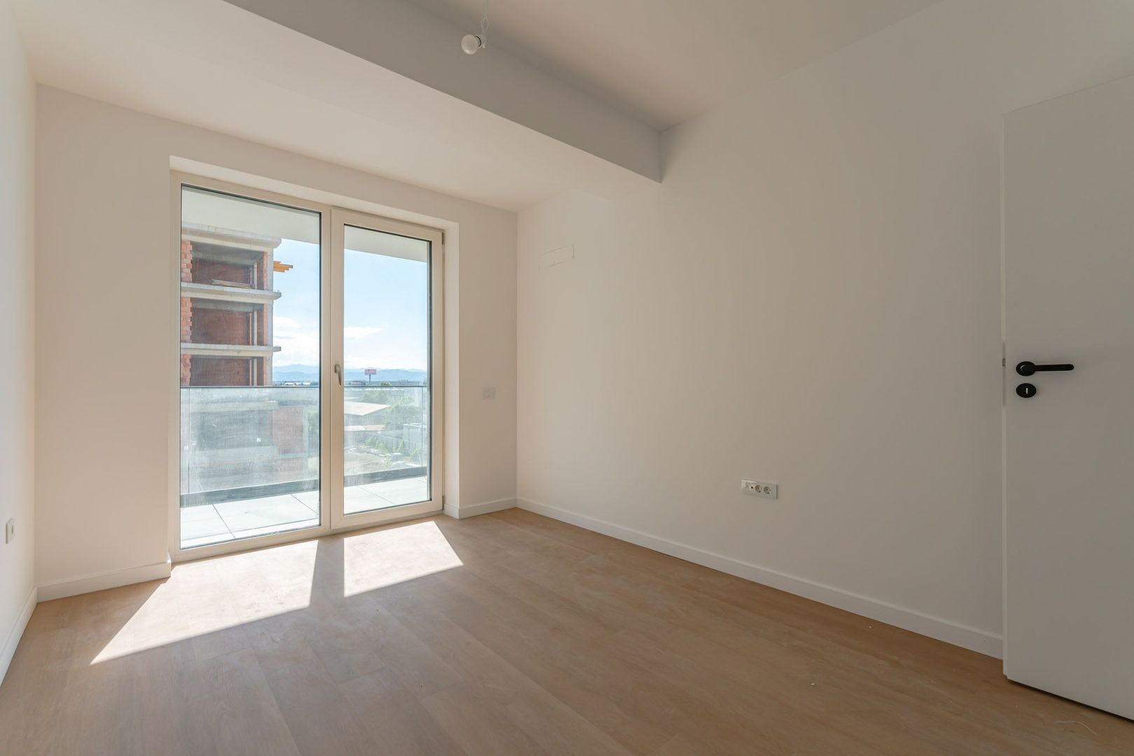 Apartament 2.5 Camere Sala Polivalentă | 59 mp Util + 18 mp Balcon - Poză 6