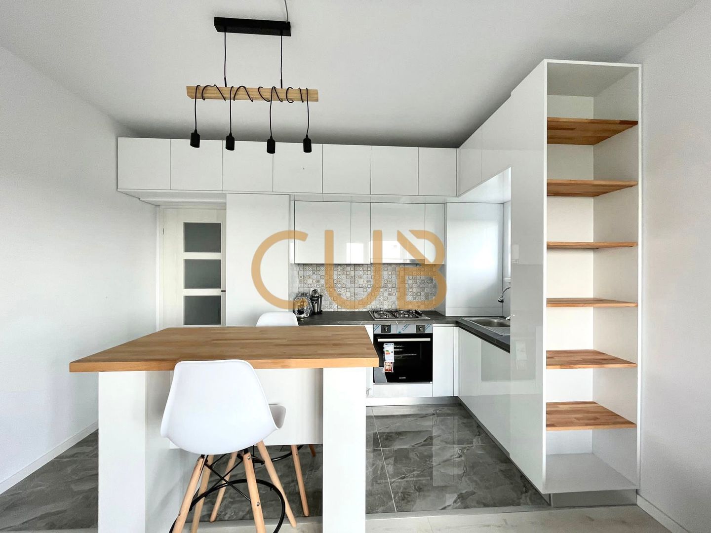 2cam complet mobilat+utilat | bloc nou,centrala, parcare | Giroc - IQ - Poză 4