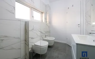 Duplex cu 4 camere si teren generos de 352 mp – Mosnita Noua - Poză 34