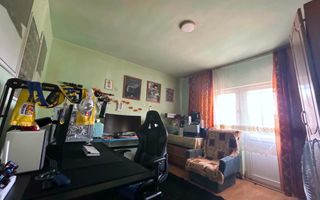 Apartament cu 4 camere, 80 mp, decomandat, strada Clujului - Poză 7