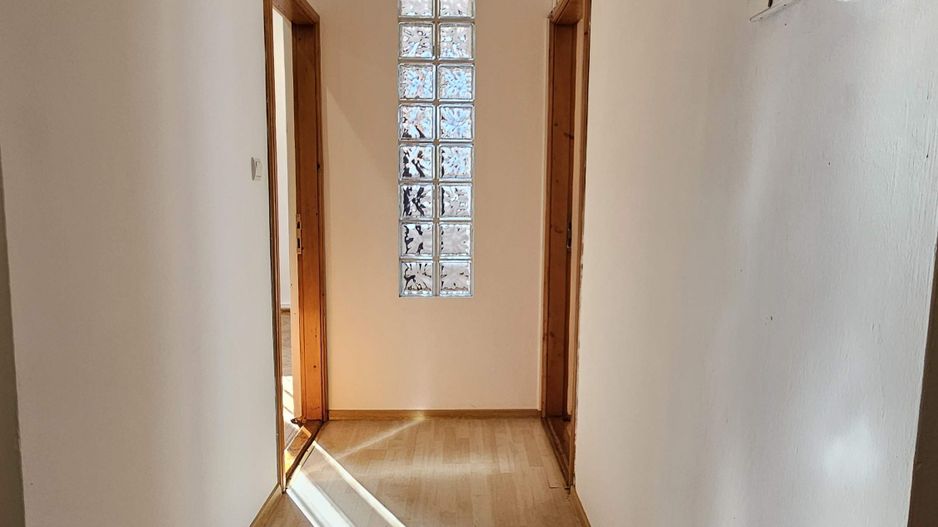 Str Lunga apartament pretabil birou/cabinet , parter stradal - Poză 8