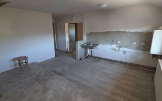 Apartament 4 camere – 70 mp utili + pod 30 mp – Etaj 5 – Preț 48.000 € - Poză 2