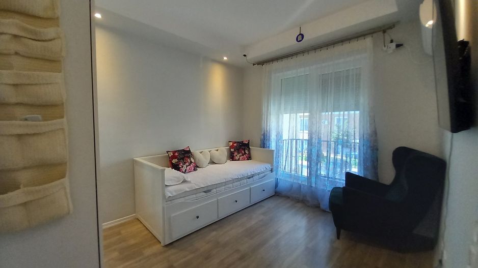 Cosmopolis - Vila NC cu 2 Dormitoare Mobilata si Utilata - Poză 8