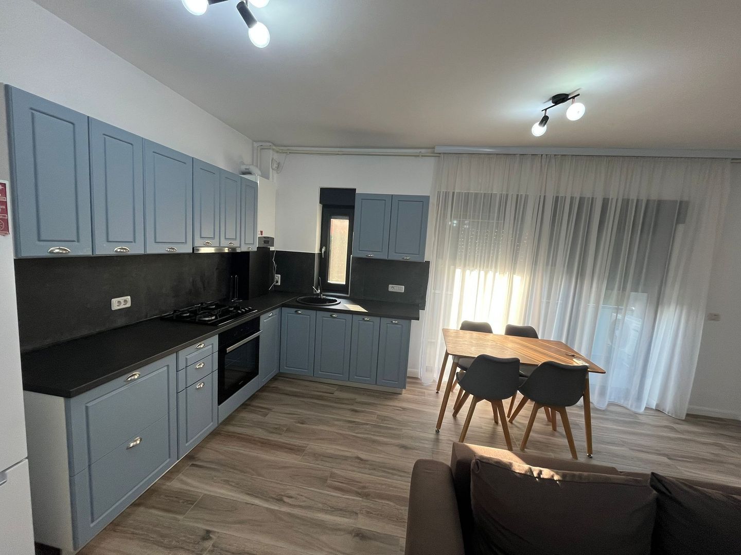 Apartament modern I Liniște și aer curat I Dumbavita - Poză 9