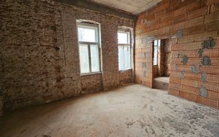 Conac boieresc în zona centrală a municipiului Alba Iulia - Poză 8