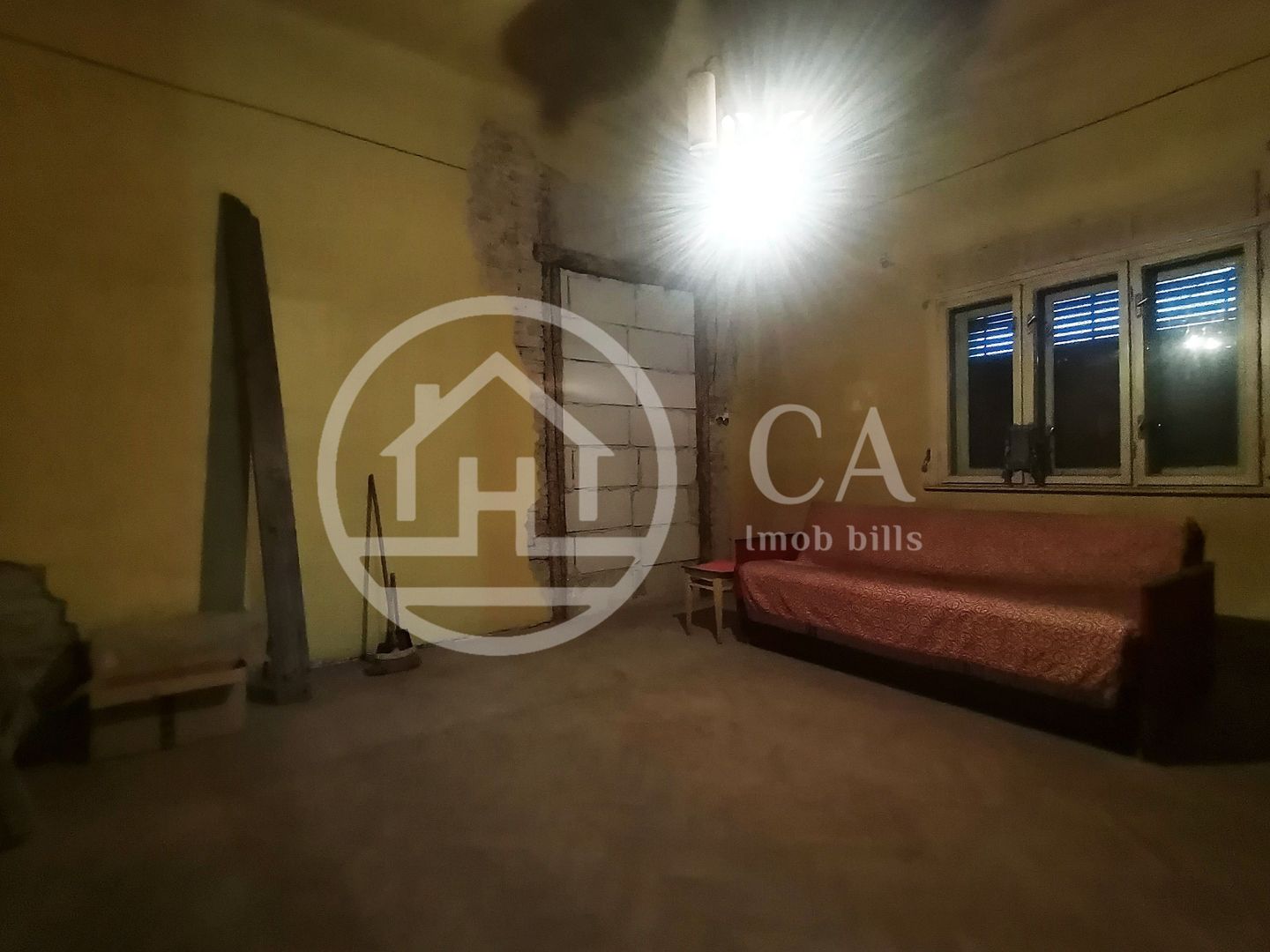 Apartament de vânzare cu 2 camere în zona Ultracentrală, Oradea - Poză 2
