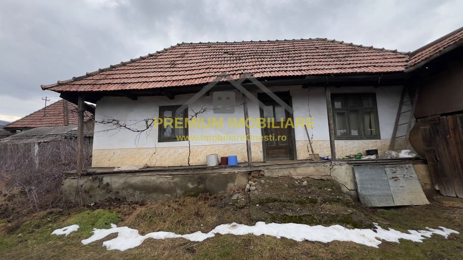 Teren intravilan de vânzare – zonă centrală, Oituz - Poză 4