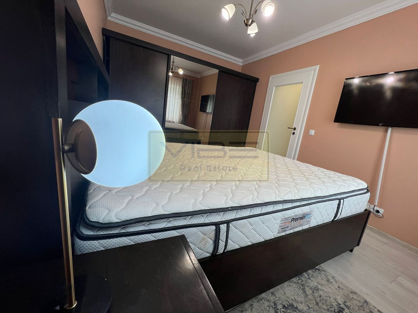 Apartament  2 camere cu parcare Bucium - Poză 2