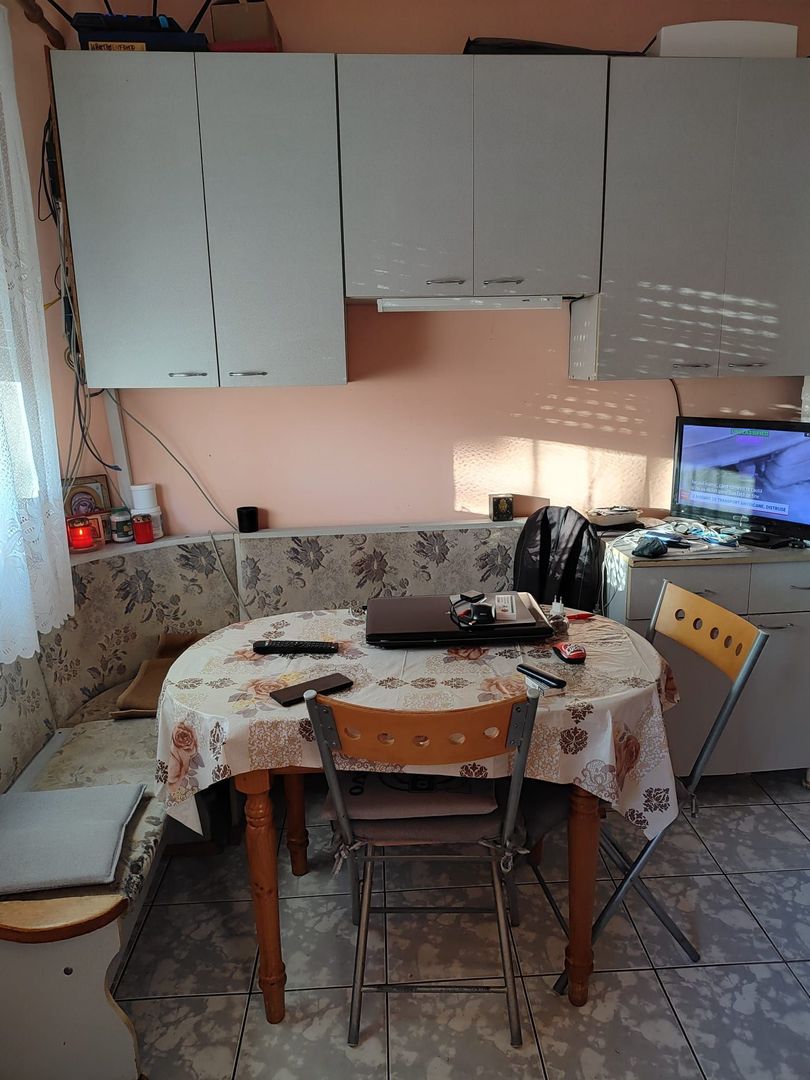 BRASADAS vinde ap 3 cam etaj 2/4 in Solidaritatii. - Poză 5