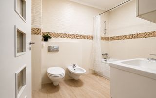 Apartament cu 3 camere si balcon de inchiriat, Centru, zona NTT Data! - Poză 6