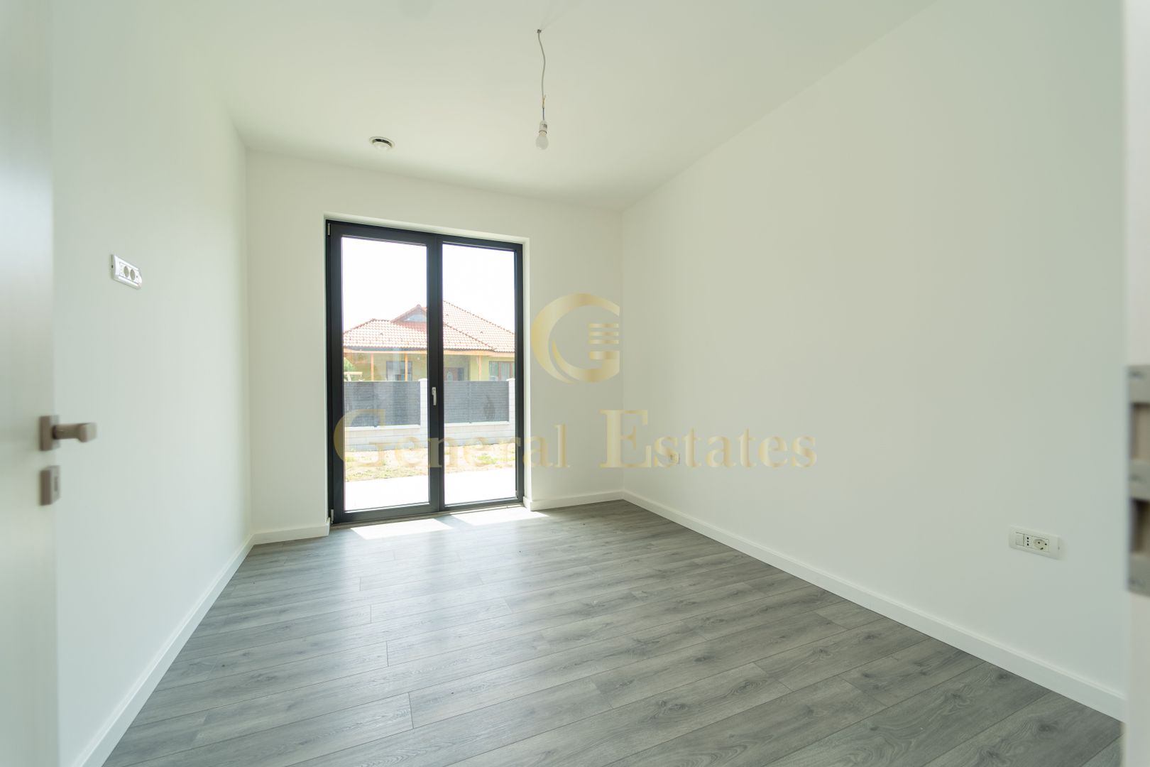 Casă modernă, parter, Halchiu – la doar 15 minute de Brașov - Poză 4