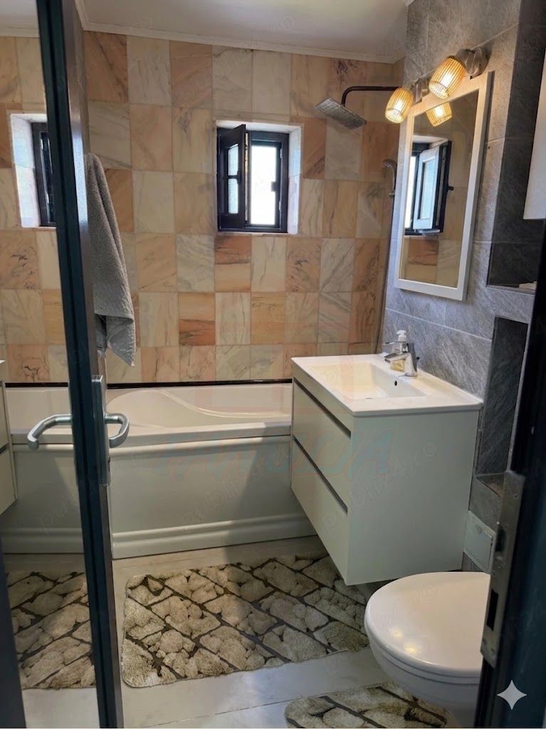 Inchiriere apartament 3 camere, Micro 14, 477 EURO/Luna - Poză 5