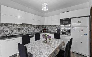 Comision 0% Vila superba in Sanpetru  5 camere si teren de 1644 mp - Poză 7