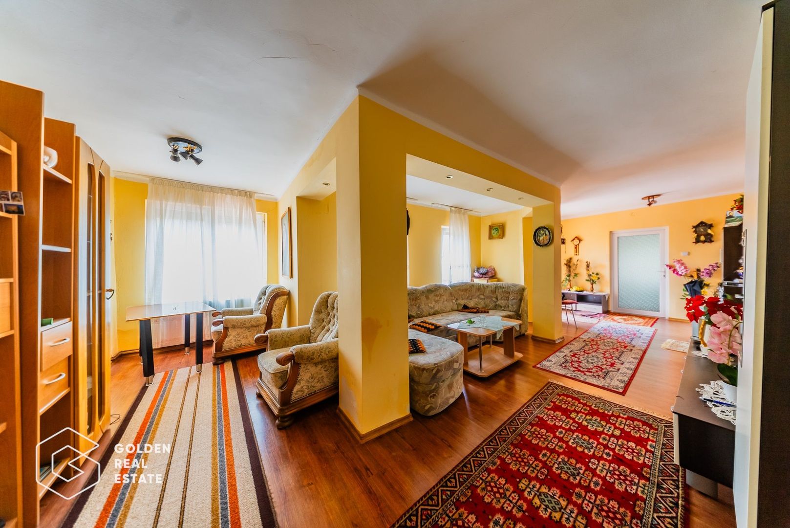 Casa situata in comuna Seitin, la cheie - Poză 18