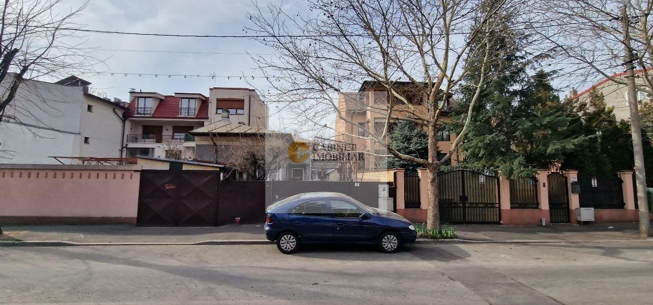 Casă 5 camere de vânzare | Zona Ion Mihalache | Teren 258 m² - Poză 1