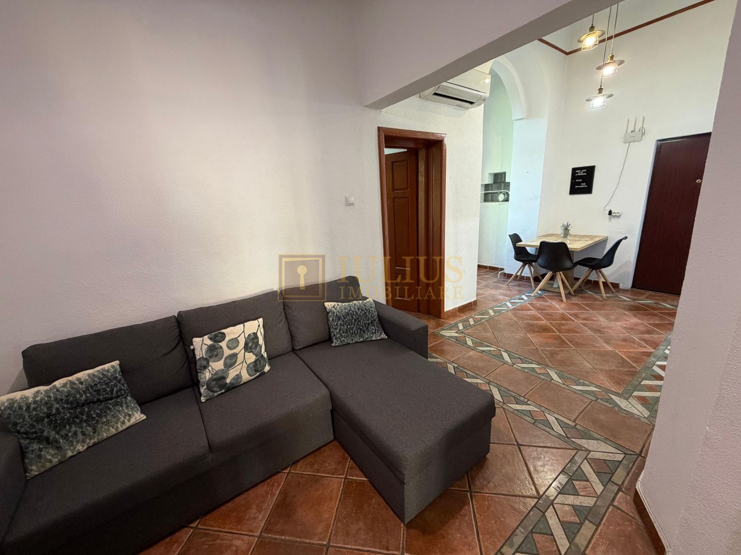 Cladire Istorica - Piata Unirii| 2 dormitoare| tavane inalte| apartament superb| - Poză 6