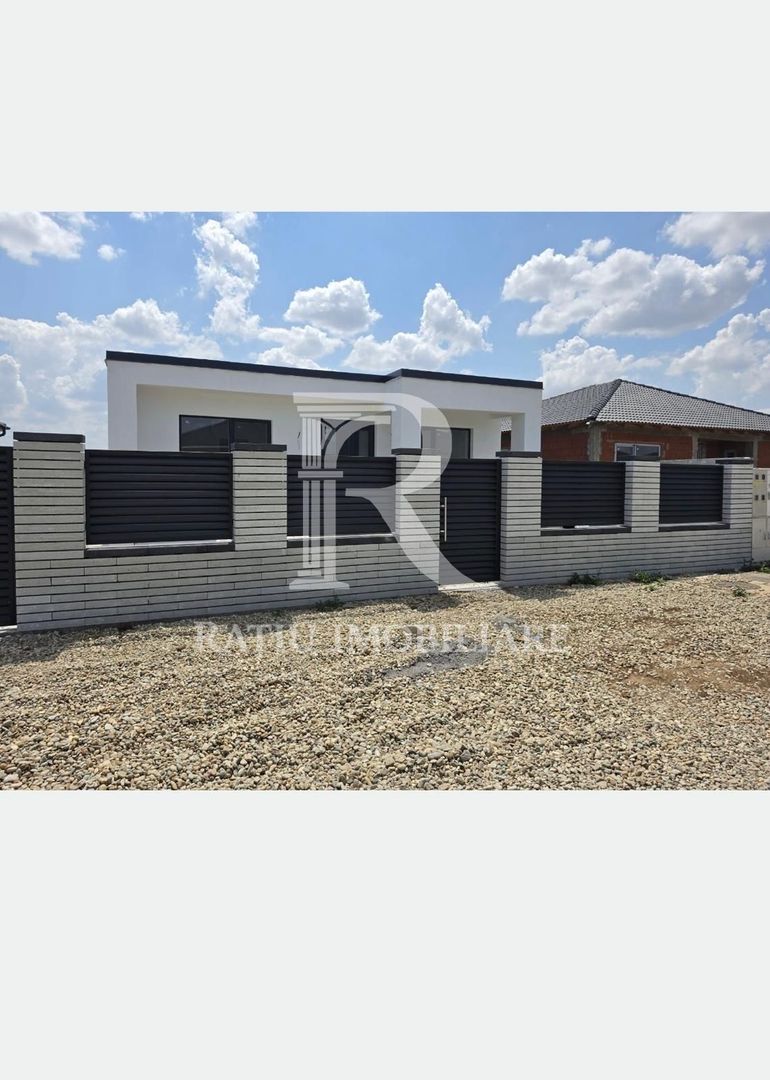 De Vanzare Casa cu 4 camere | Santandrei | 165.000 € - Poză 2