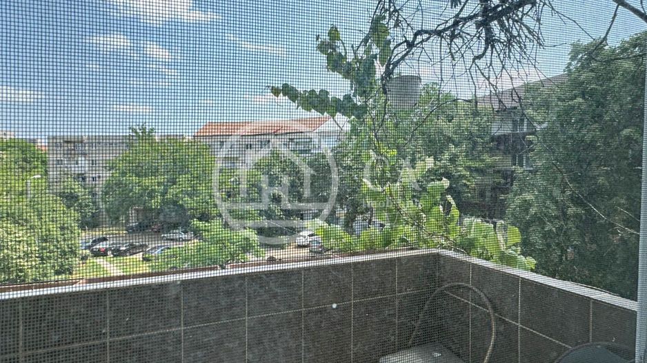 Apartament de închiriat tip Q cu 4 camere în zona Nufărul, Oradea - Poză 16