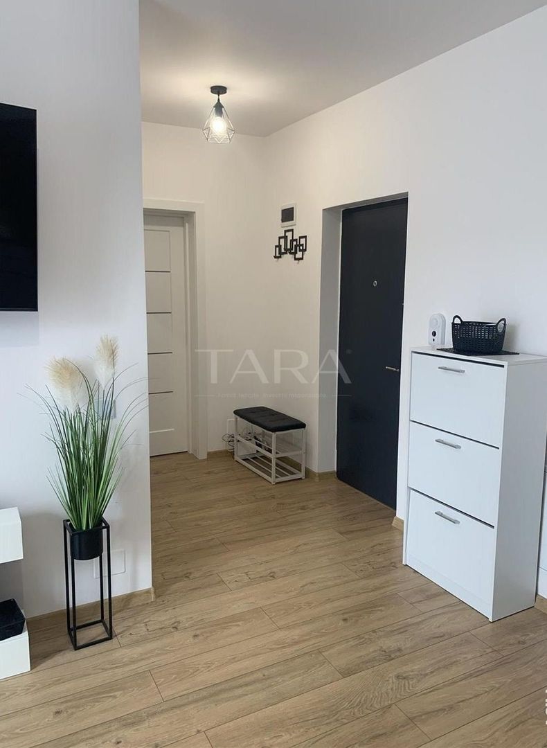 Apartament 2 camere, ultimul etaj, panoramă superbă,  balcon 10 mp - Poză 3