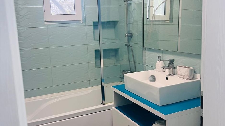 Apartament cu 3 camere, mobilat si utilat, etaj 1 -zona Tiglina 3 - Poză 8