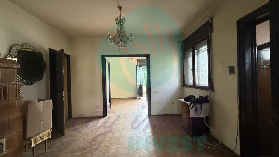 Proprietate rara pe o strada boema - Poză 16