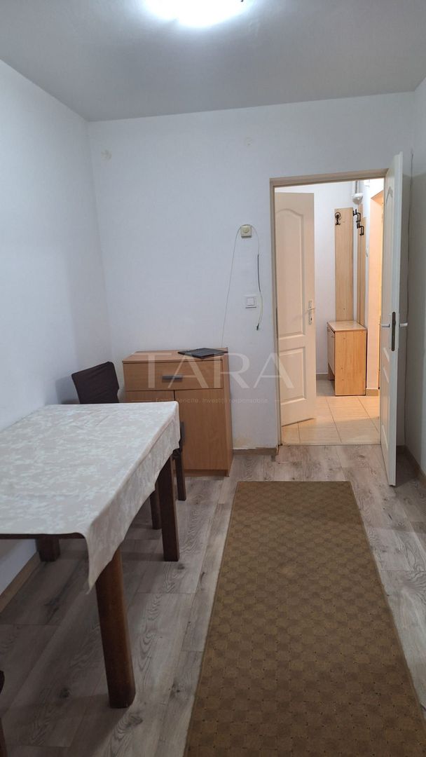 Apartament 2 camere, decomandat, zona Centrală - Poză 3
