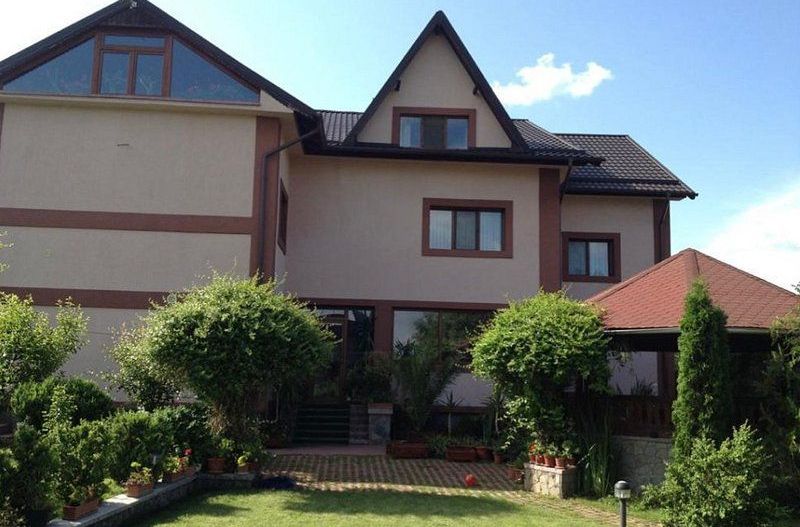 Casa / Vila cu 9 camere Breaza - Poză 2