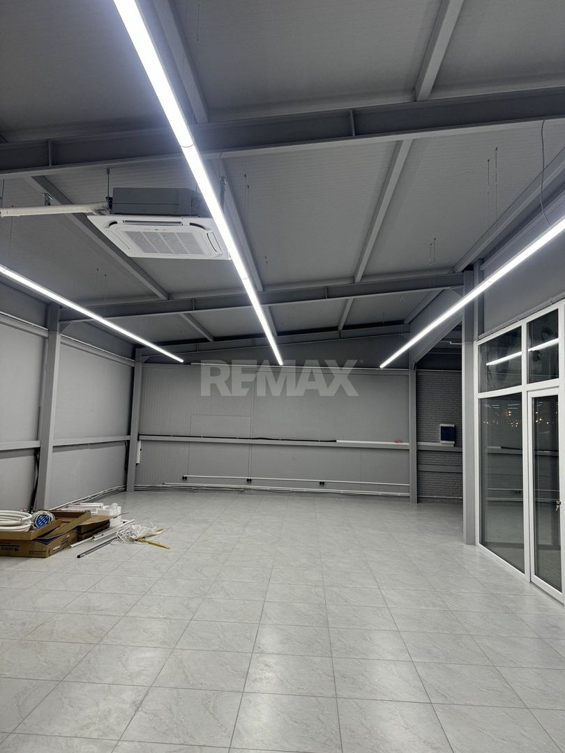 Spațiu comercial open space de închiriat — Traseul R6 Chișinău–Orhei - Poză 2