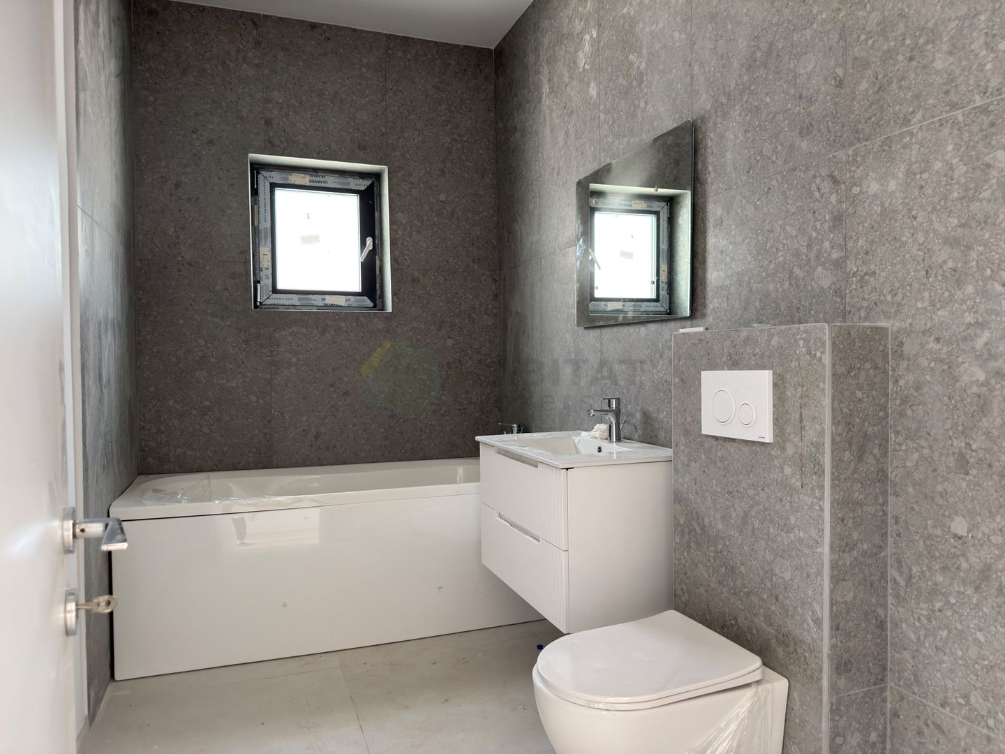 Casa 4 camere pe parter-Tunari | Teren 400 mp - Poză 11