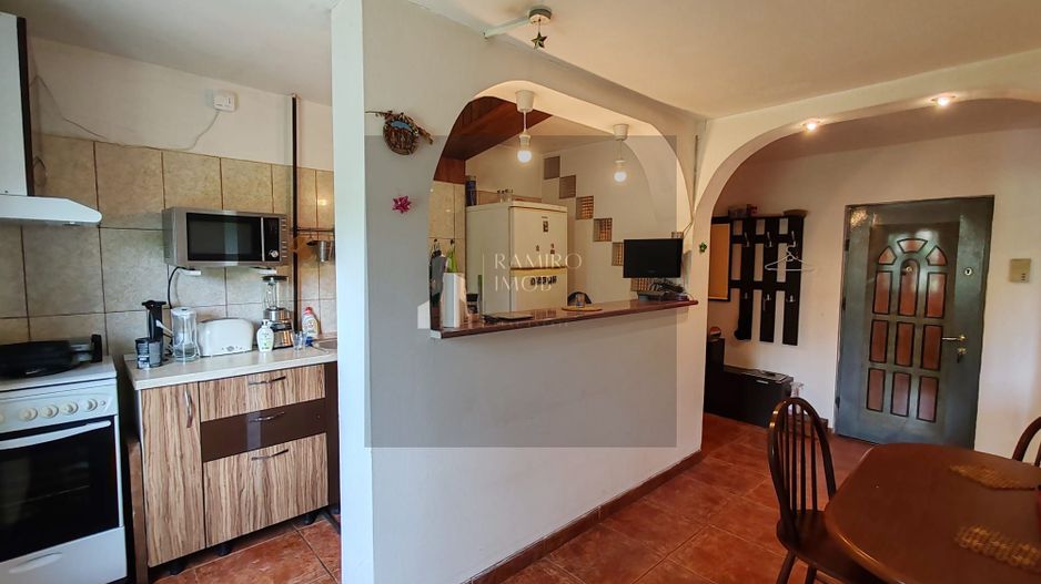 Apartament 2 camere, str Vicina, decomandat, 61 mp - Poză 4