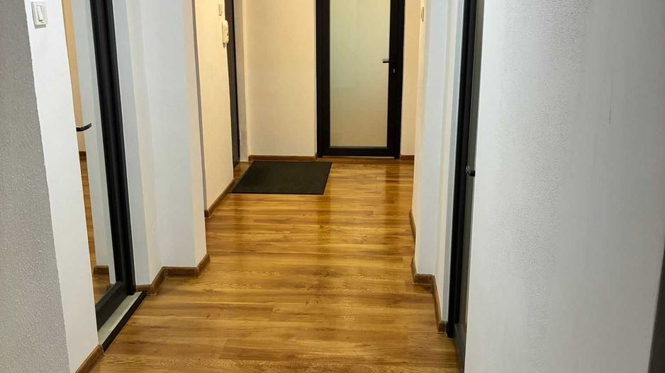 3 camere, decomandat, 2 bai, etaj 7/11, Micro18 - Poză 1