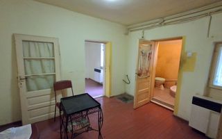 Casă de vânzare în cartierul Coiciu - Poză 3