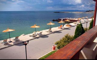 Apartamente cu 2 si 3 camere ideal investitie cu vedere superba Bulgaria Balcic - Poză 1