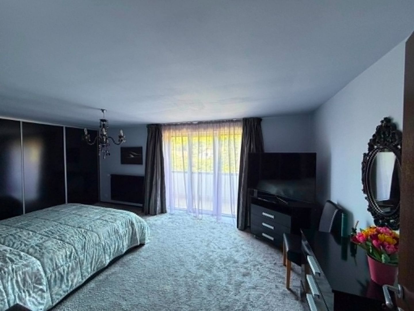 Casă 300 mp în Micești | Teren 2.026 mp | 4 dormitoare - Poză 9