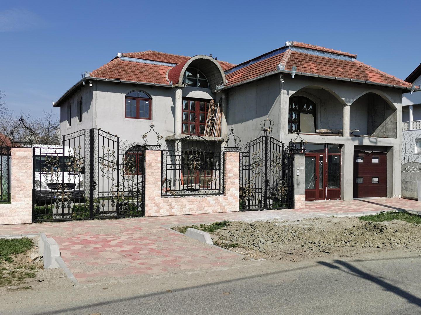 Casă in Sannicolau Mare 5 camere  zona Central - Poză 1