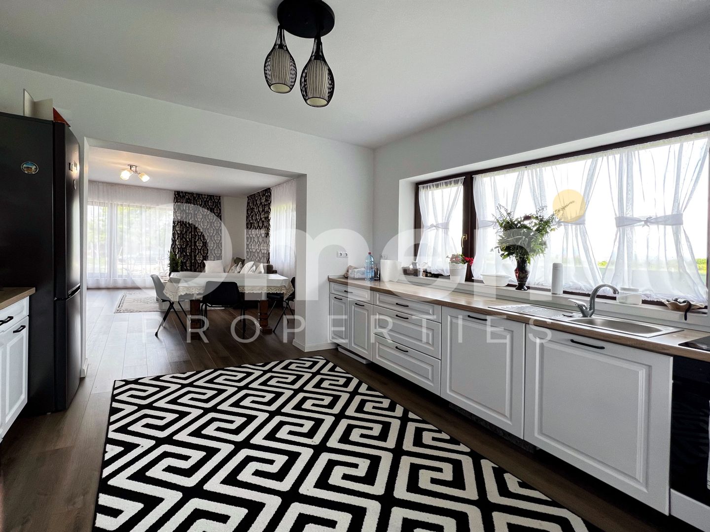 Casa de vânzare | 131 mp | 14 ari teren | 1.280 de euro / mp | Lapusel. - Poză 1