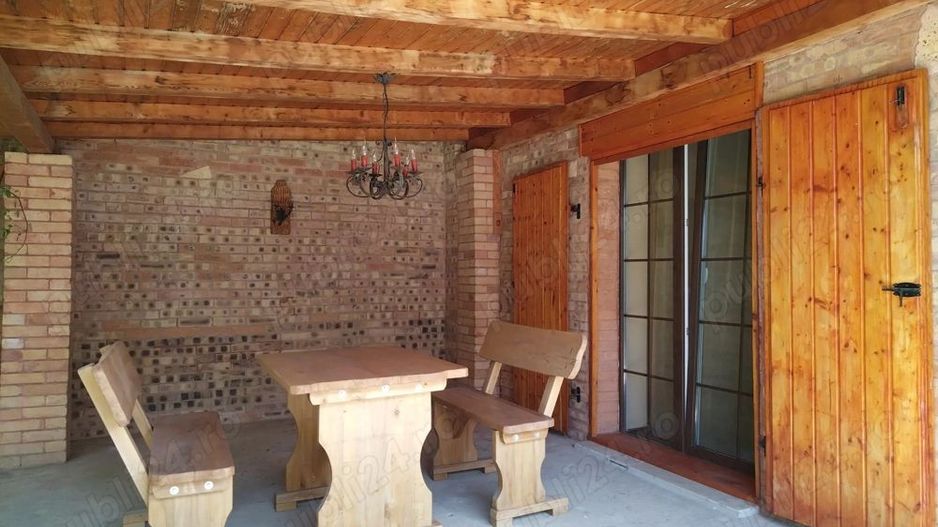 BRASADAS vinde casa cu gradina si garaj. - Poză 10