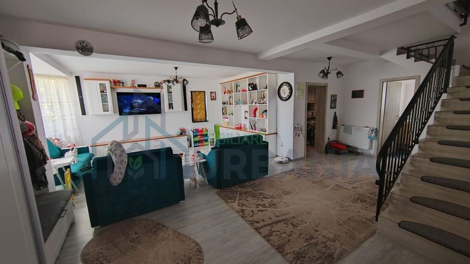 Vilă 4 camere, 2 băi, teren 488 mp, asfalt, canalizare – Bârnova - Poză 12