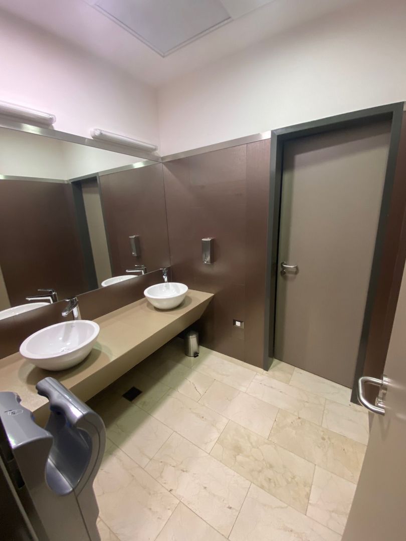 Spațiu de birouri de 375 mp - Poză 12